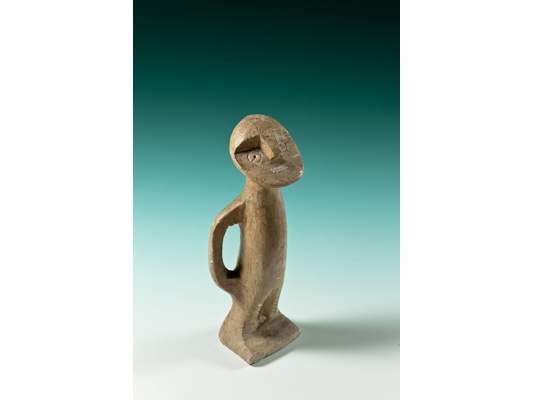 僅存的三個石像（之一）